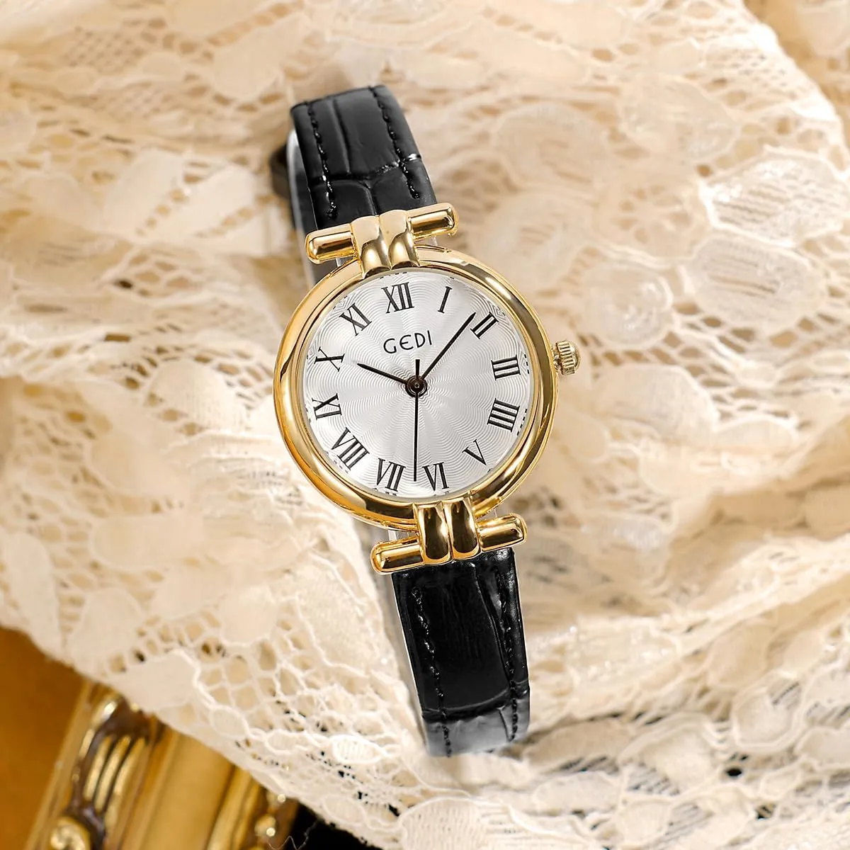 CARLIEN Womens Small Dainty Gold Silver Round Easy Reader Analog Quartz Watch Vintage Roman Numerals Slim Leather Band Casual Wristwatch