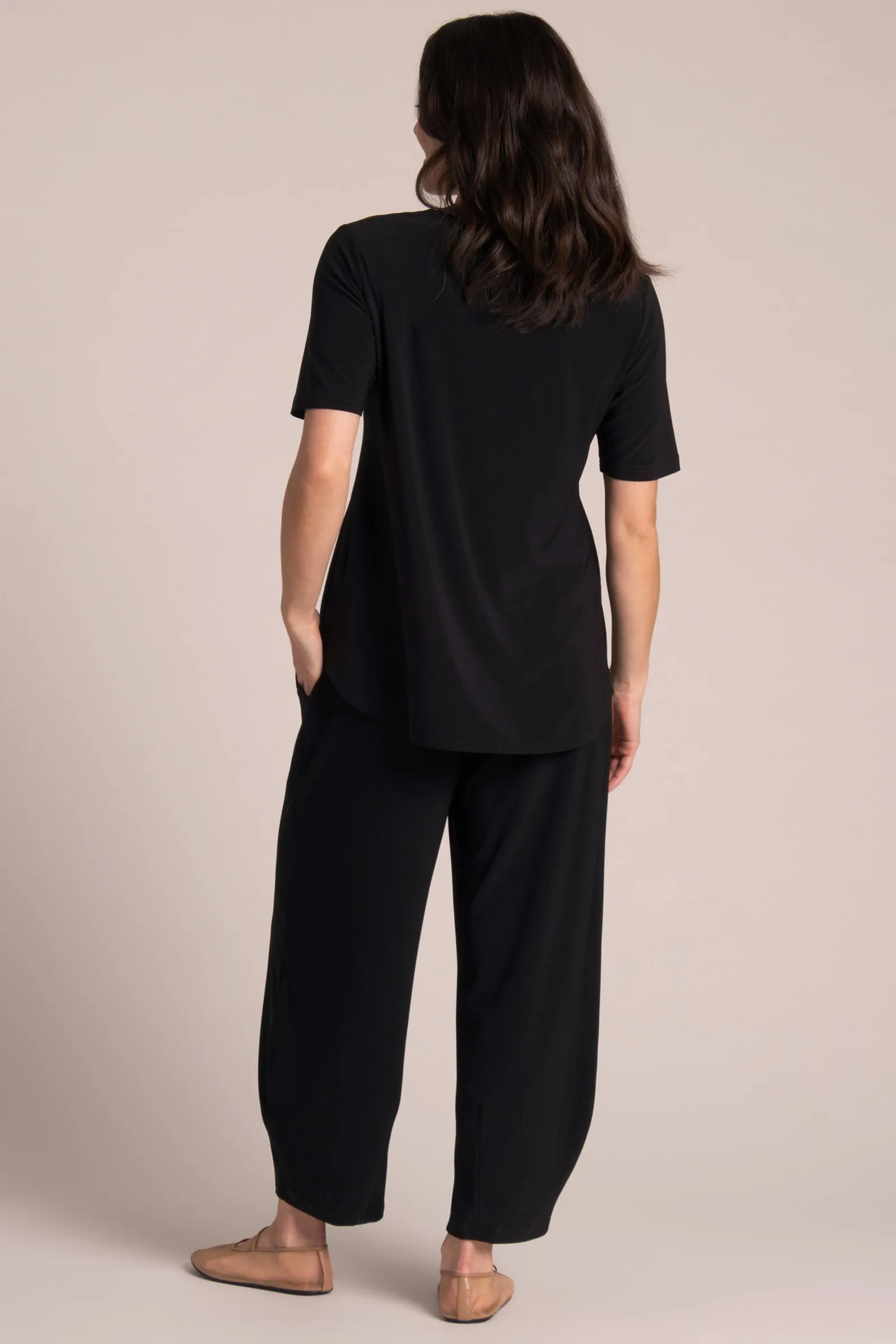 Go To Classic T Relax Short Sleeve | Black