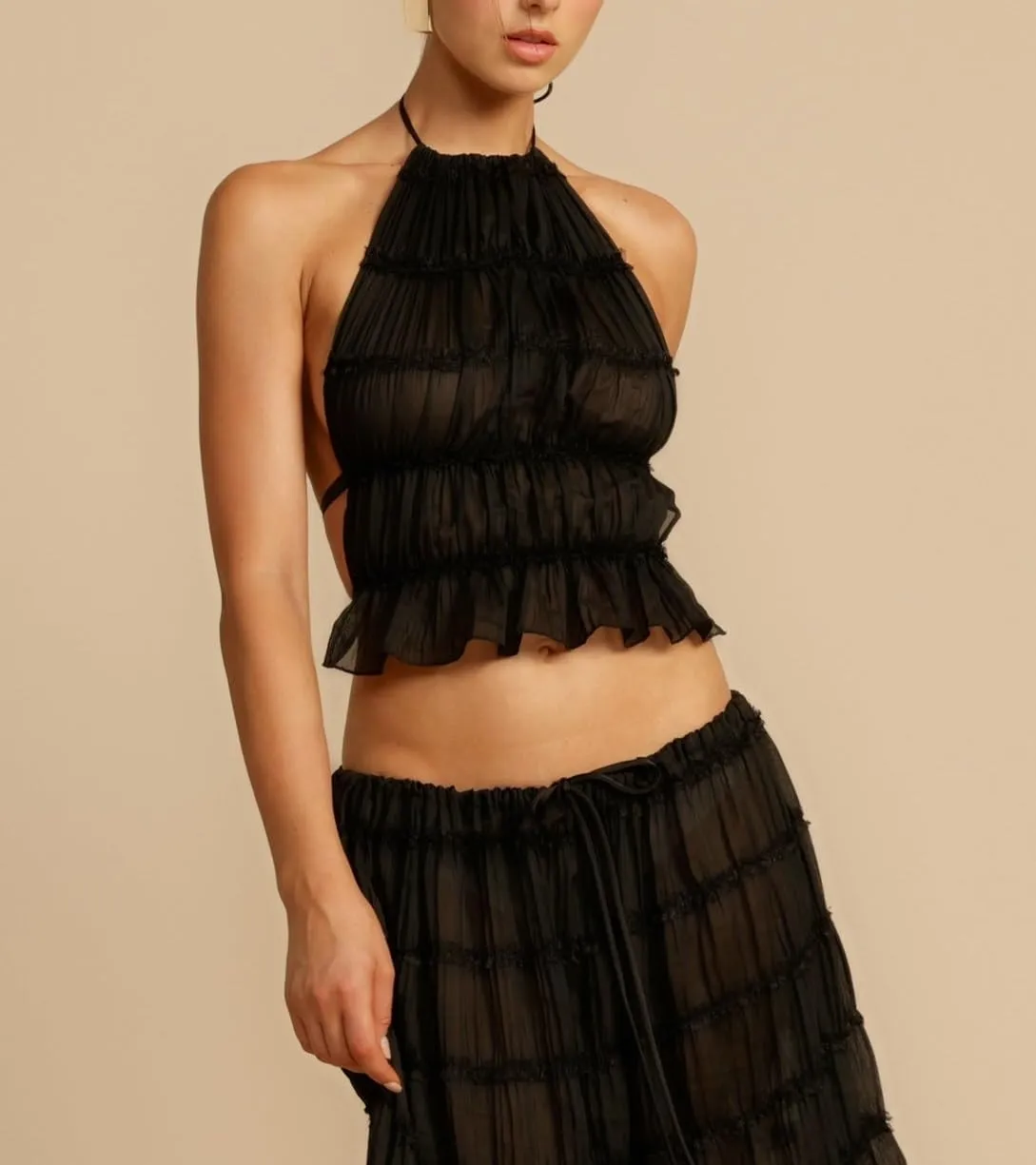 Open Back Halter Tops for Women Bow Tie Back Ruched Ruffle Crop Tops Smocked Y2K Going Out Camisoles