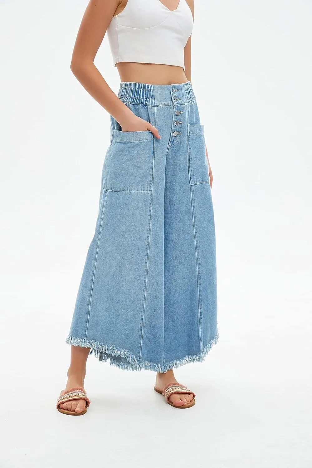 Women's Cropped Wide Leg High Waisted Baggy Jeans Raw Hem Button Closure Denim Pants with Pockets
